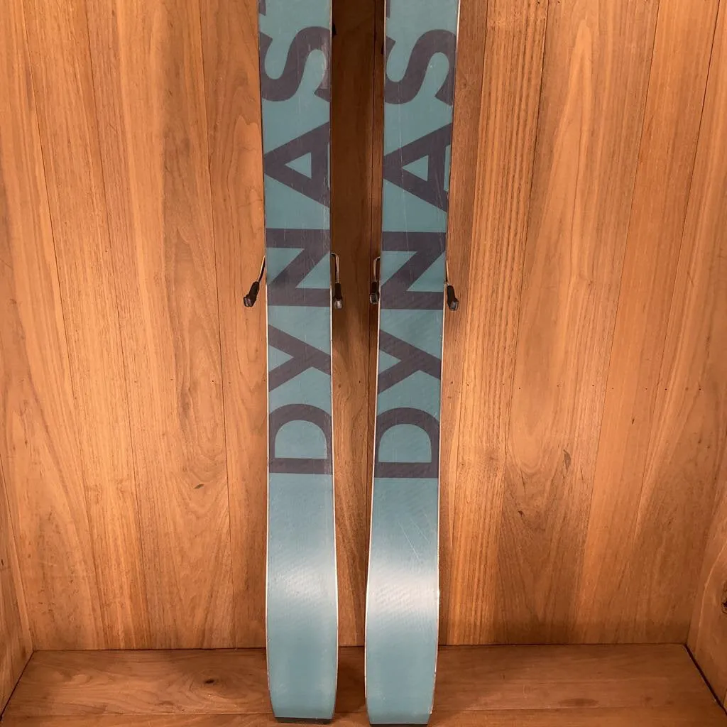 2021 Dynastar M-Pro 84 w/ Look NX 12 Demo Bindings