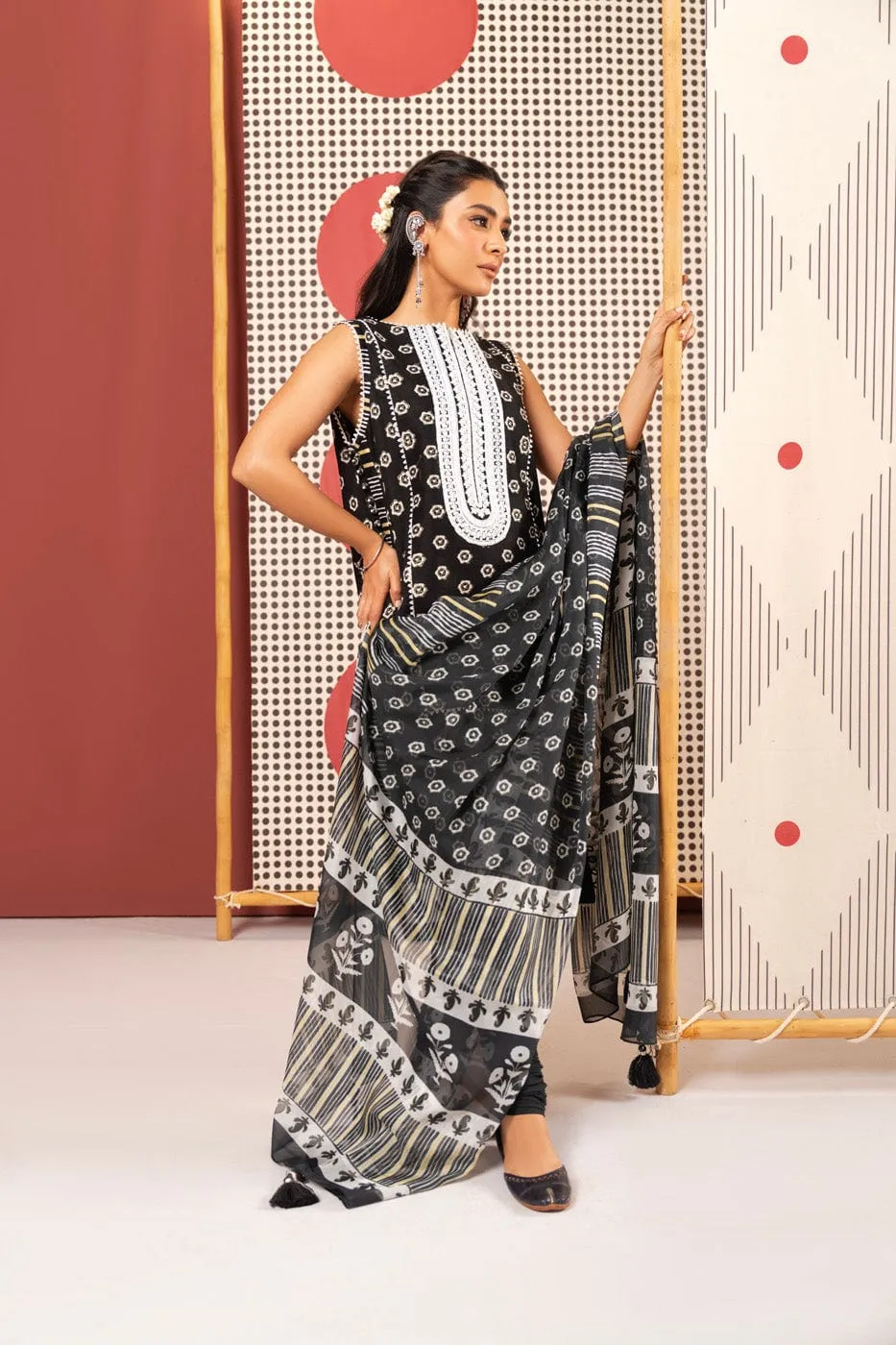 3 Pc Printed Embroidered Dobby Lawn Suit With Printed Dupatta