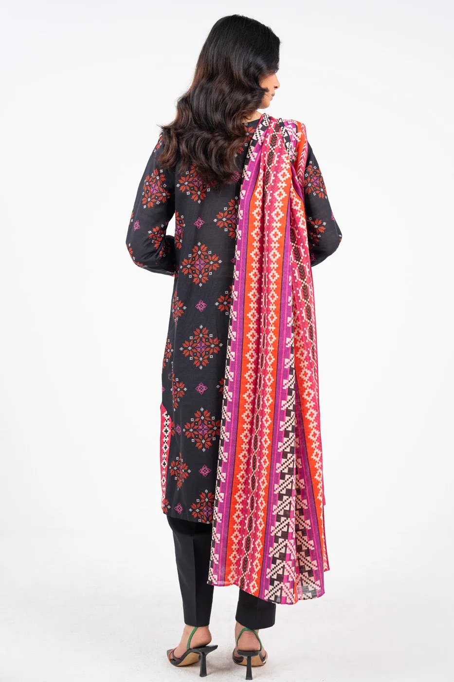 3 Piece Printed Khaddar Suit With Light Khaddar Dupatta