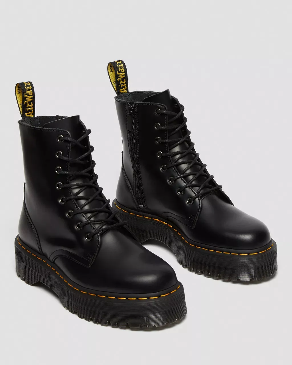 Doc Martens UNISEX JADON BOOT SMOOTH LEATHER PLATFORMS (Black — POLISHED SMOOTH)