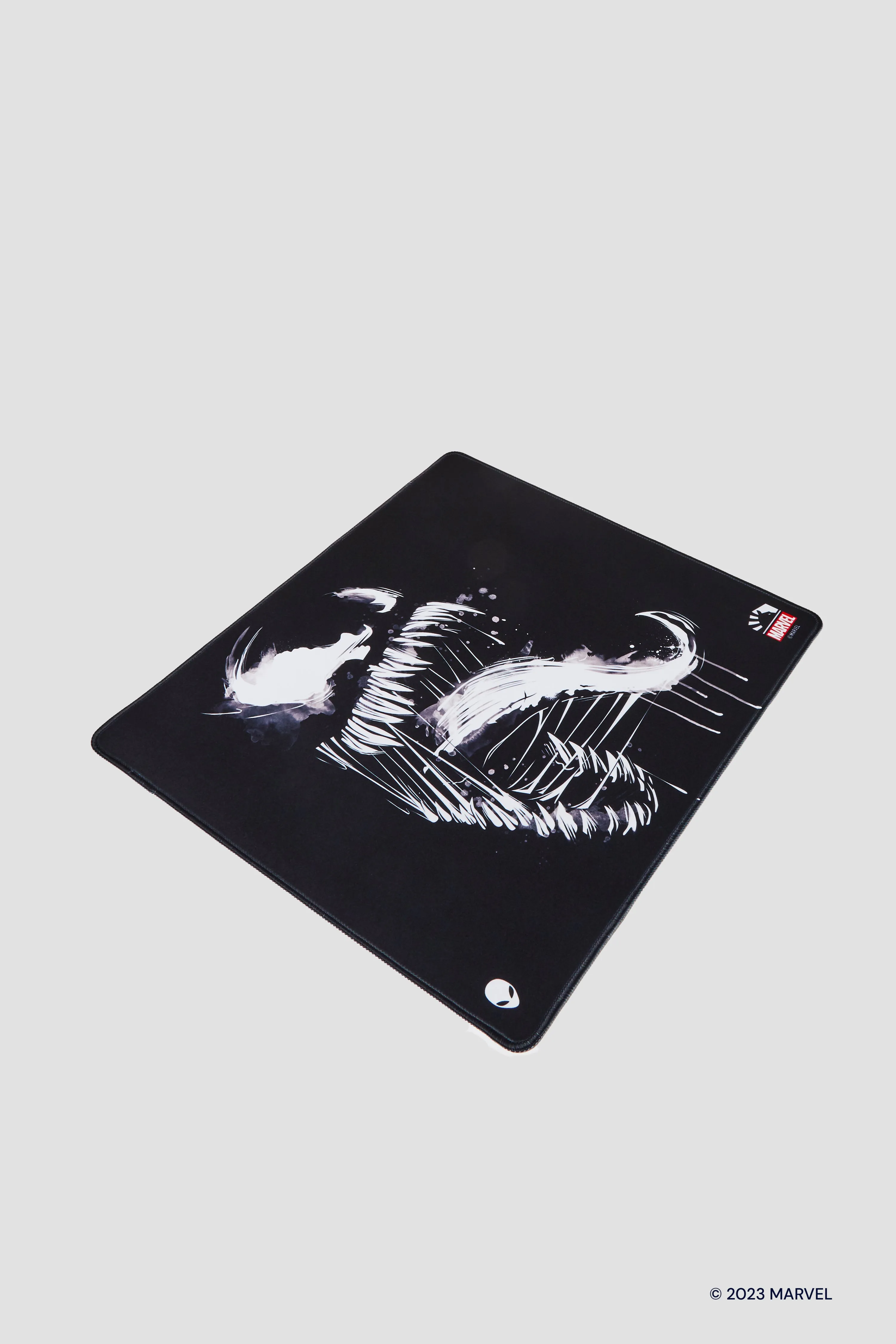 LIQUID X MARVEL FROM THE SHADOWS VENOM MOUSEPAD