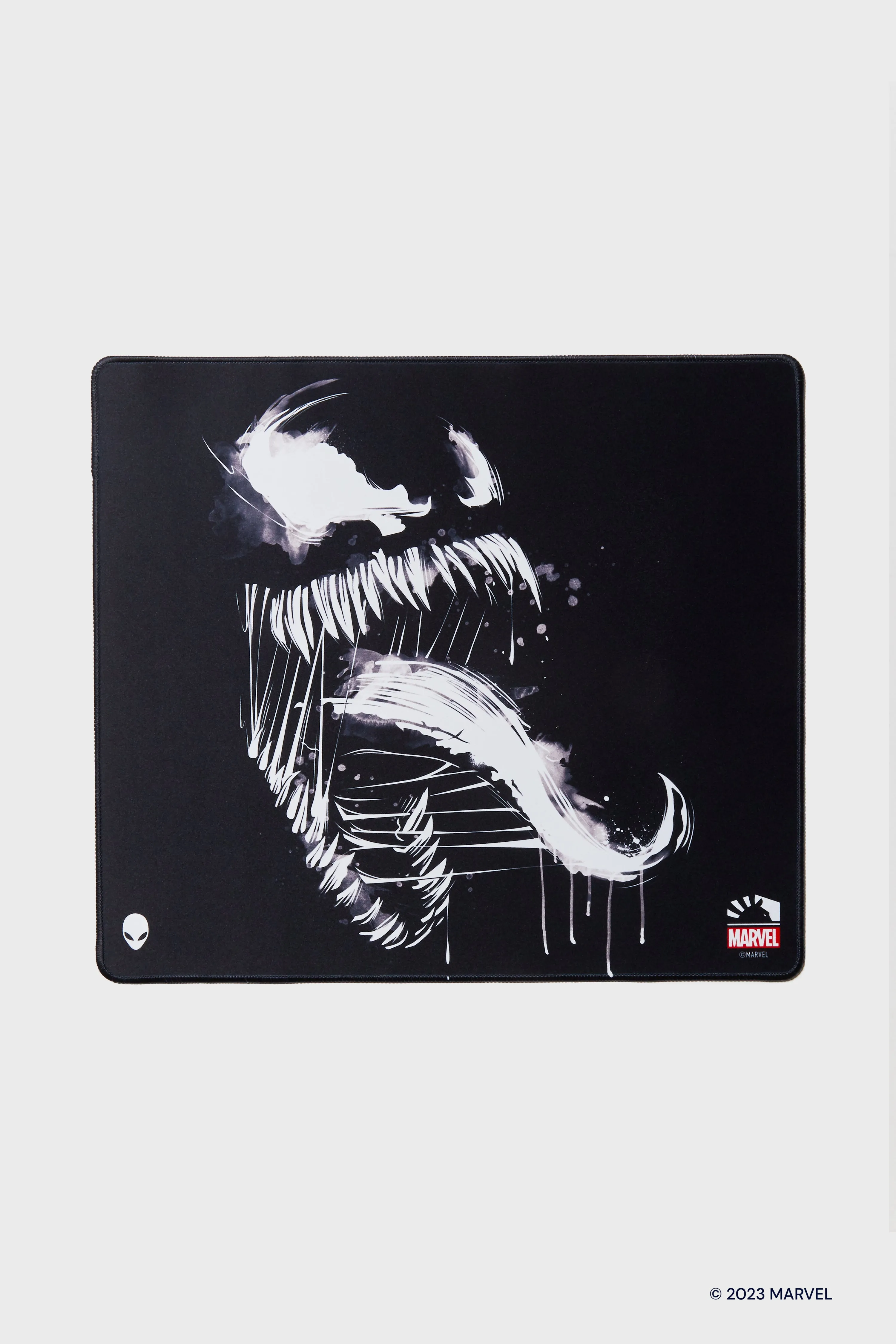 LIQUID X MARVEL FROM THE SHADOWS VENOM MOUSEPAD