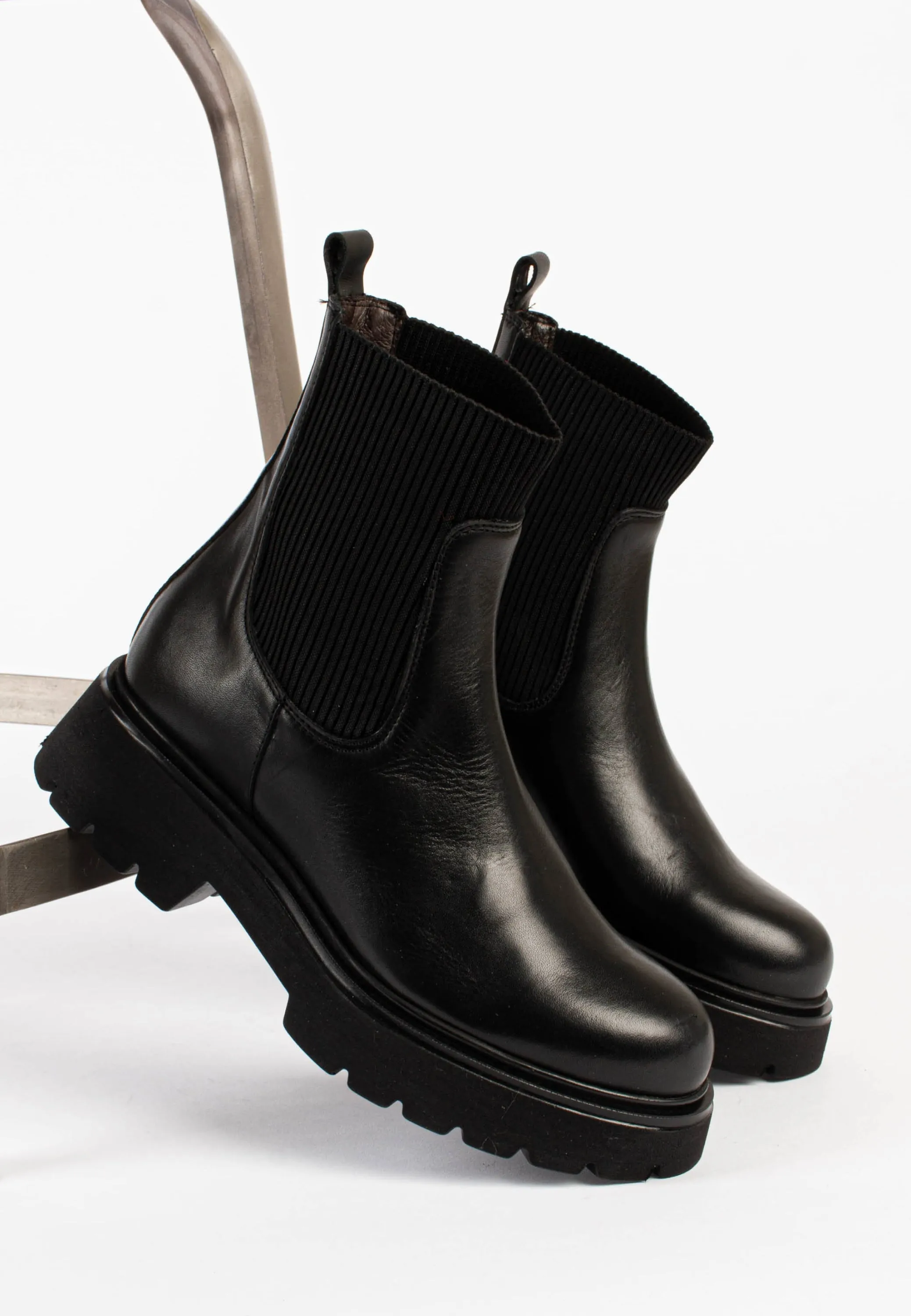 Lorrie Black Chelsea Boots