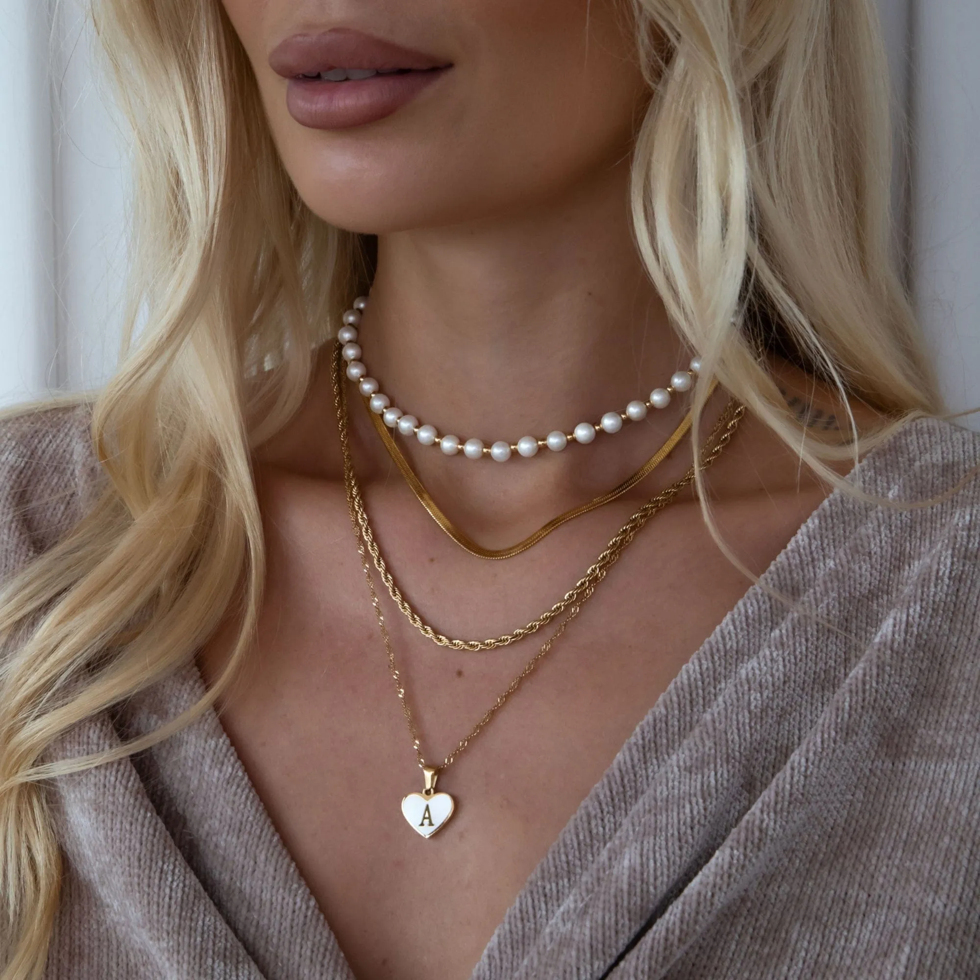 Macy Pearl Choker